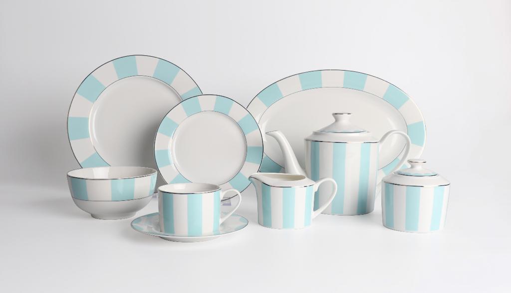 Tiffany Plate Set